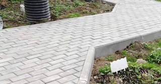 Профессиональная укладка брусчатки в Каспийске в октябре