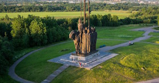 Благоустройство памятников в Каспийске от 916 руб. – компания ТротуарнаяПлитка