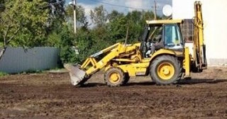 Выравнивание рельефа в Каспийске в октябре
